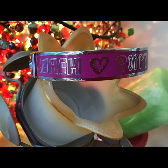 👑 Coach Poppy Bangle Bracelet - Picture 2 of 9